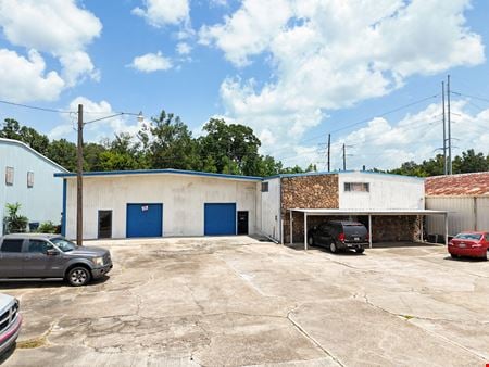 Preview of Industrial space for Sale at 12527 S Choctaw Dr