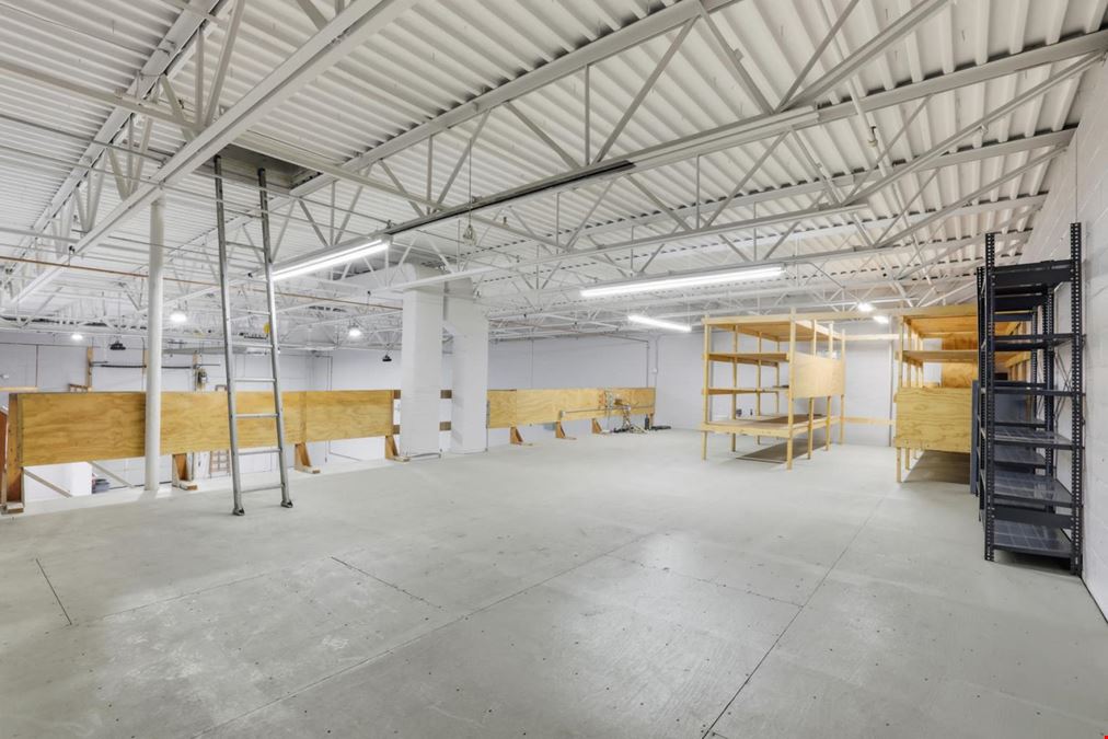 Industrial flex Space for Lease in Newburyport Seacoast Business Park