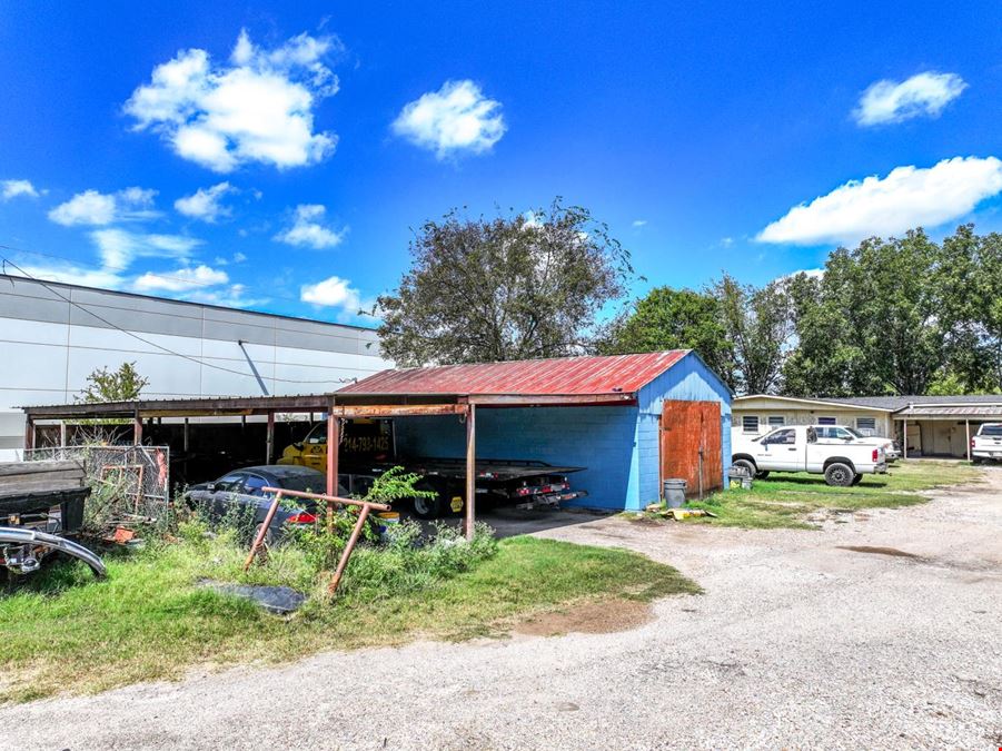 1134 Military Pkwy, Mesquite, TX