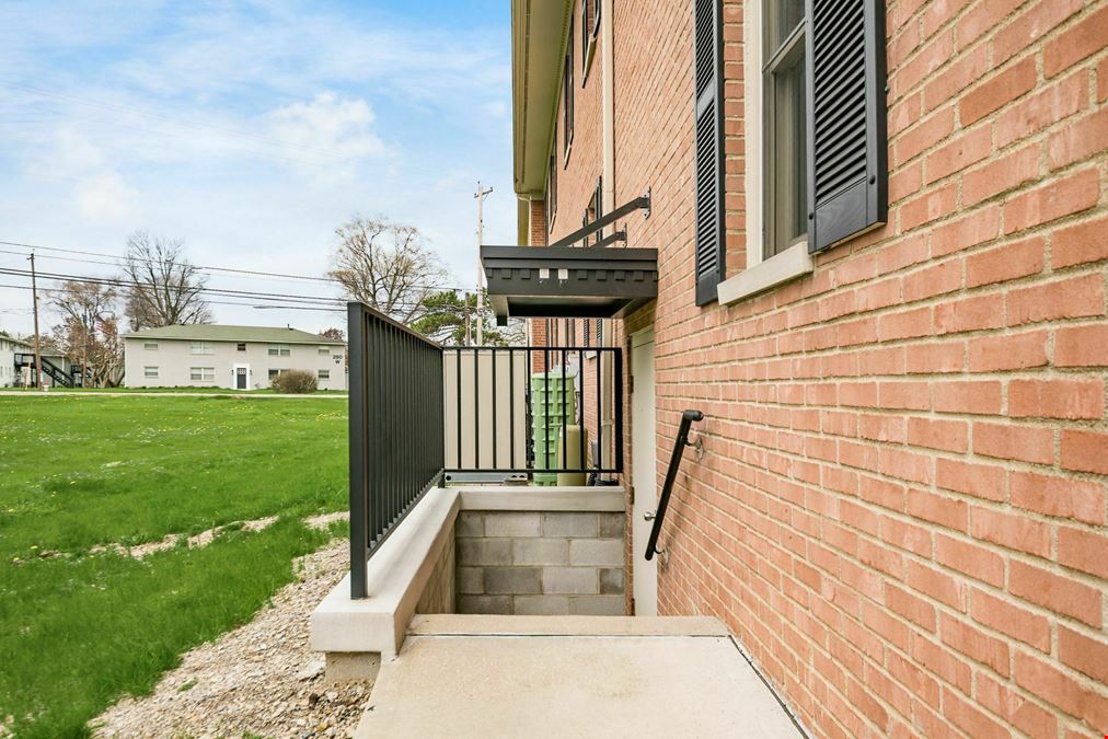 261 W Johnstown Road Gahanna, OH 43230