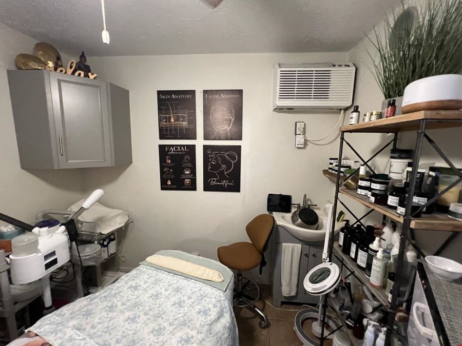 2808-2810 Pio Pico Drive