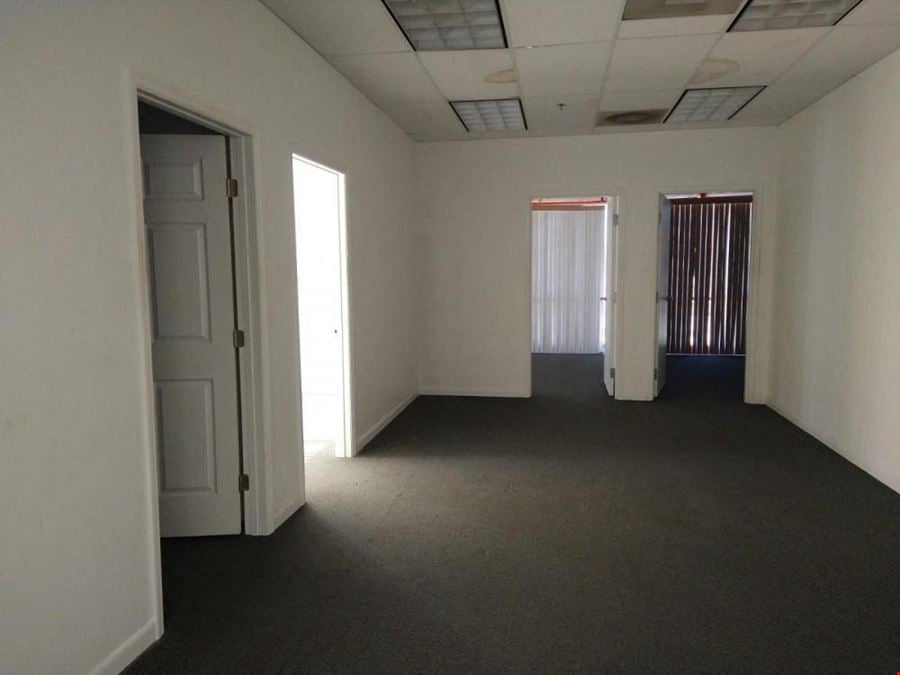 12,315 SF Lake Wales Office/Warehouse Condo on Hwy 27