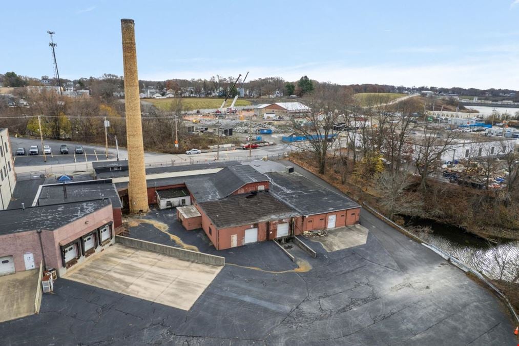 721 - 727 School St Pawtucket, RI 02860