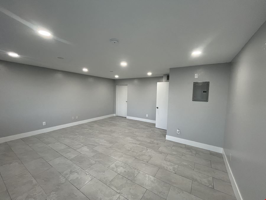 2700 Evans Ave