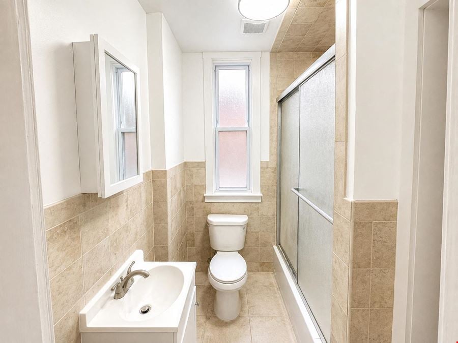 Industrial/Multifamily Investment Property with 16' Ceilings