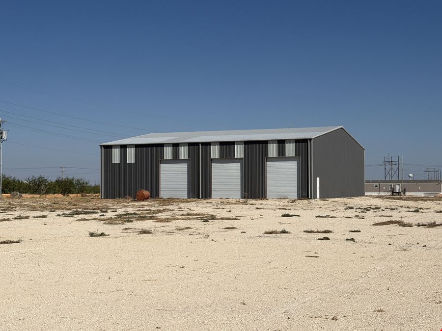 6,400 SF on 10 Acres: Service the Permian from Big Lake
