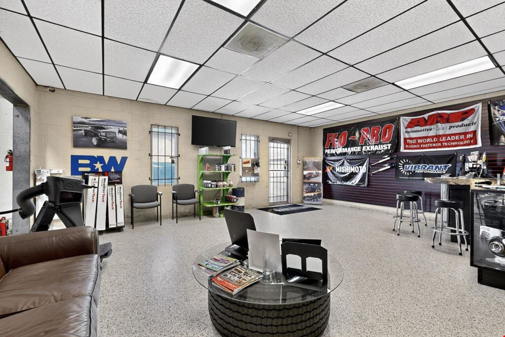 PREMIER MULTI TENANT INDUSTRIAL COMPLEX