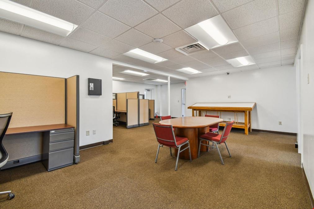 1453 S Martin Luther King Jr. Ave - For Lease