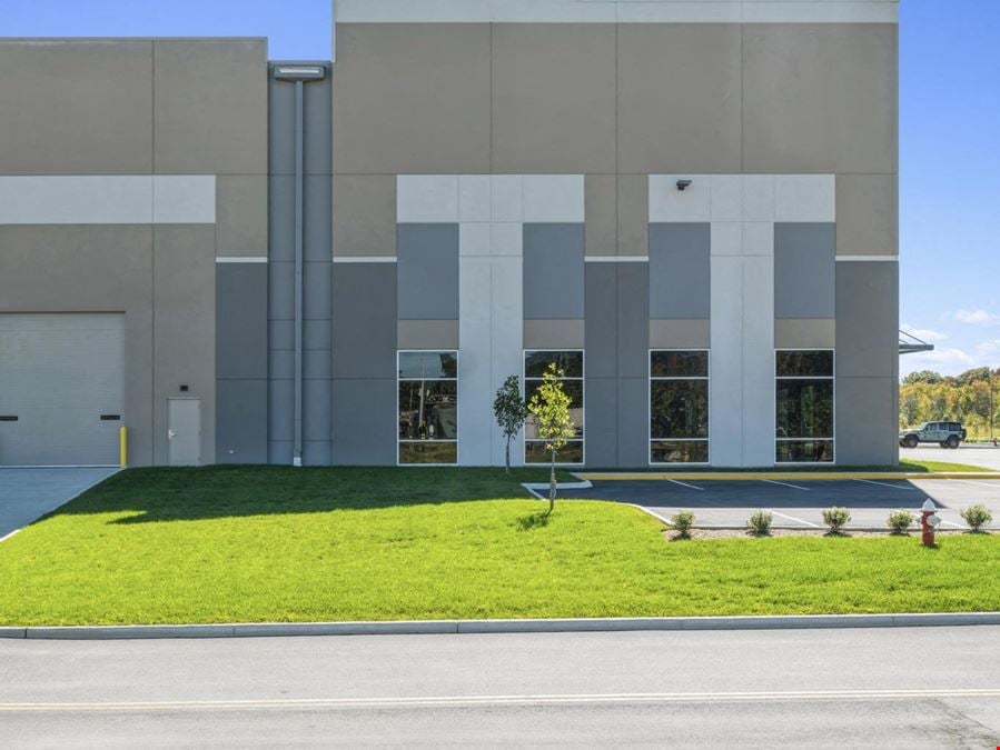 Phenix Commerce Center