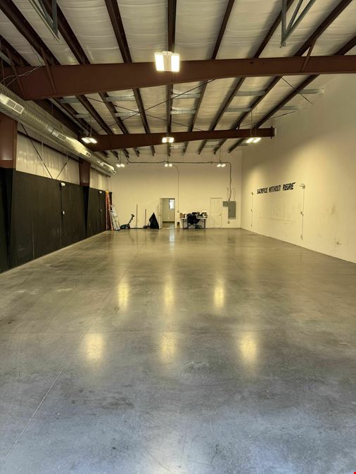 FLEX SPACE | 204 N WEST ST