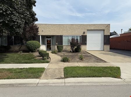Preview of commercial space at 990 Criss Cir.,