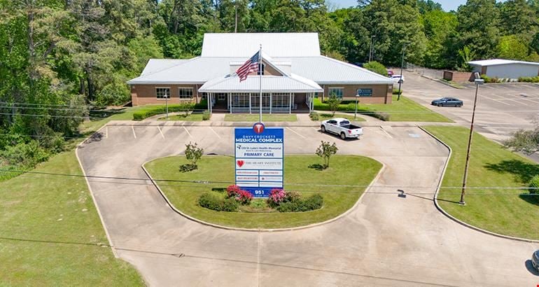 Davey Crockett Medical Complex