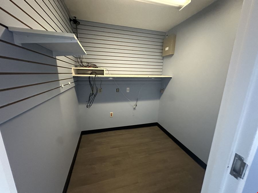 2710 Nashville Rd, Suite 117