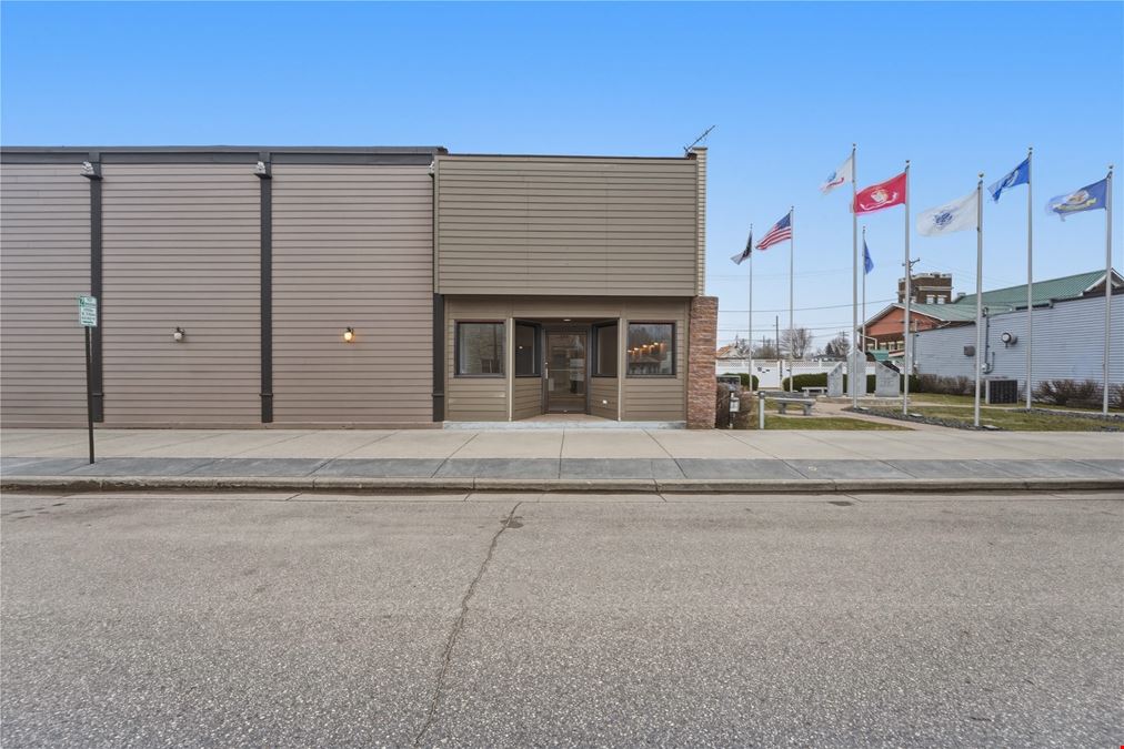 134 W Lincoln St