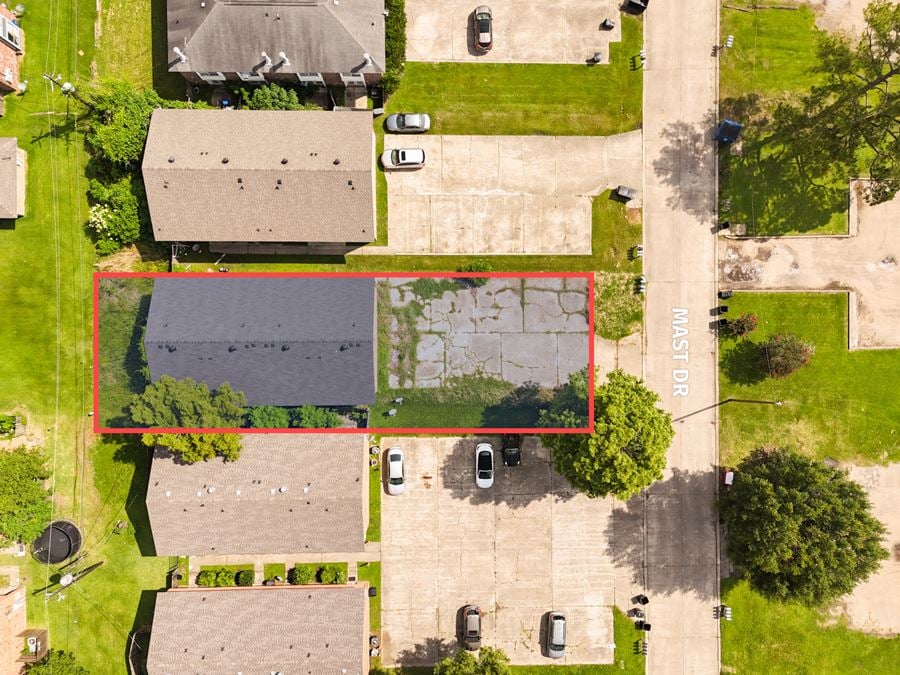 Value-add Fourplex Opportunity Near Burbank Dr