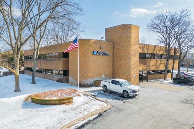 Preview of Office space for Rent at 805 Oakwood Dr