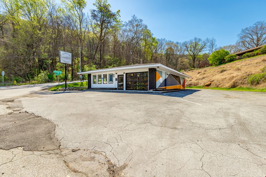 2502 Cummings Hwy