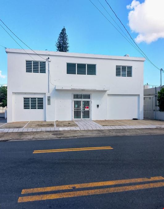 Esquina Cesar Gonzalez