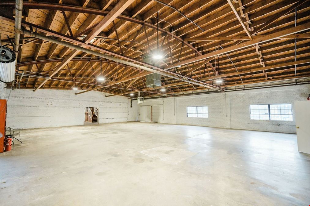 ±5,000 SF Industrial Space w/ CA-41 Exposure in Fresno, CA