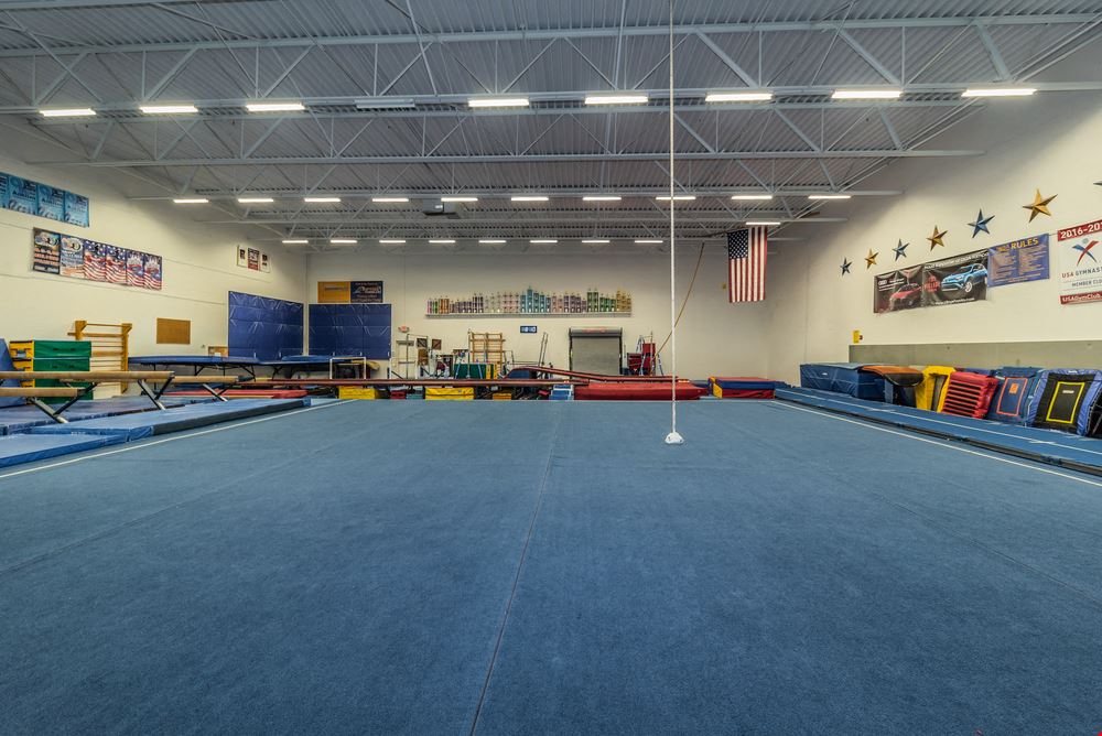 MULTI-USE SPACE AVAILABLE FOR LEASE