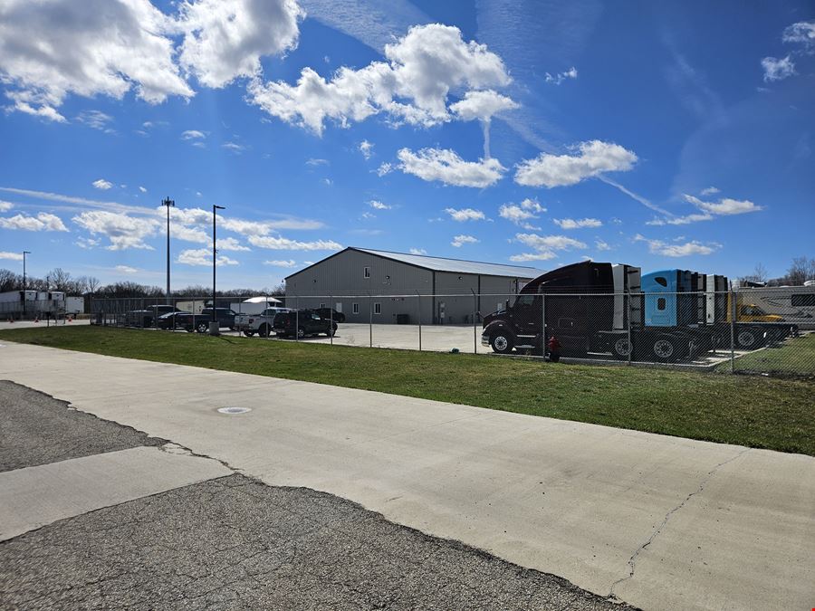 801 E Kankakee River Dr