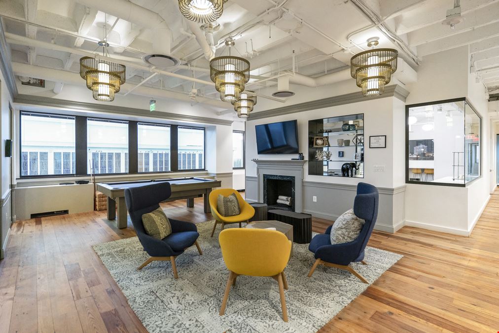 6400 Arlington Blvd