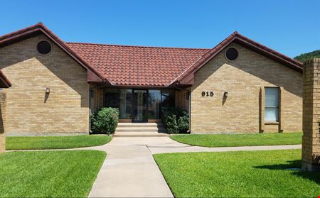Preview of Office space for Sale at 915 E Hubbard