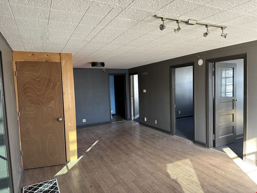13,828 SF on .87 Acres Zoned GM in NW Springfield