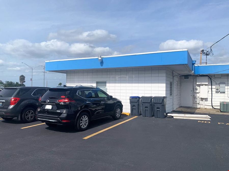 .77+/- Acre Retail Corner on US1