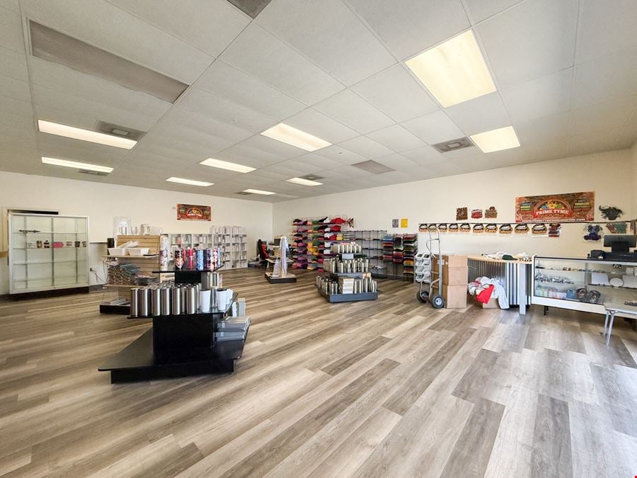 Corner Retail Property on NW Evangeline Thwy