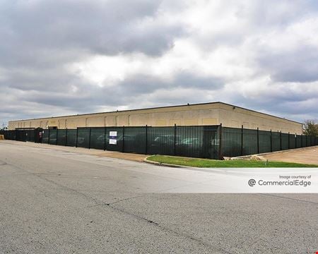 Preview of commercial space at 957 Heinz Way