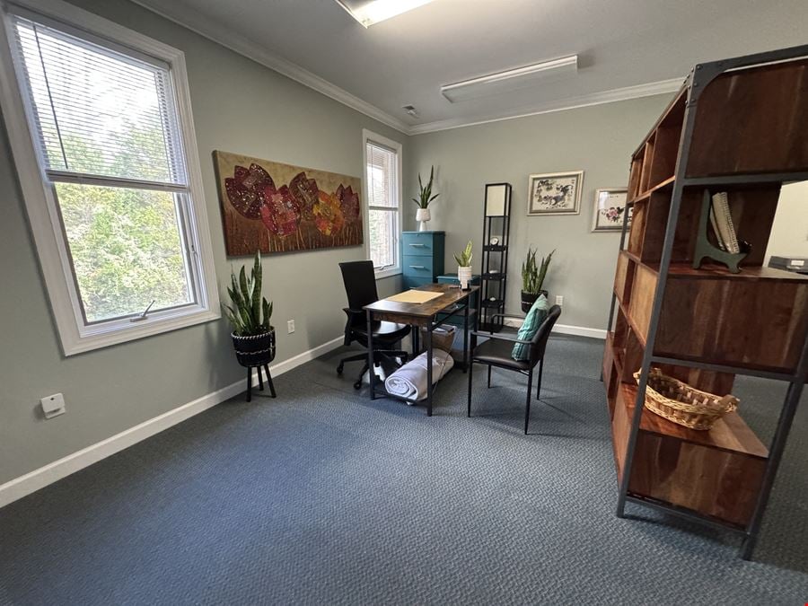 543 Keisler, Suite 203