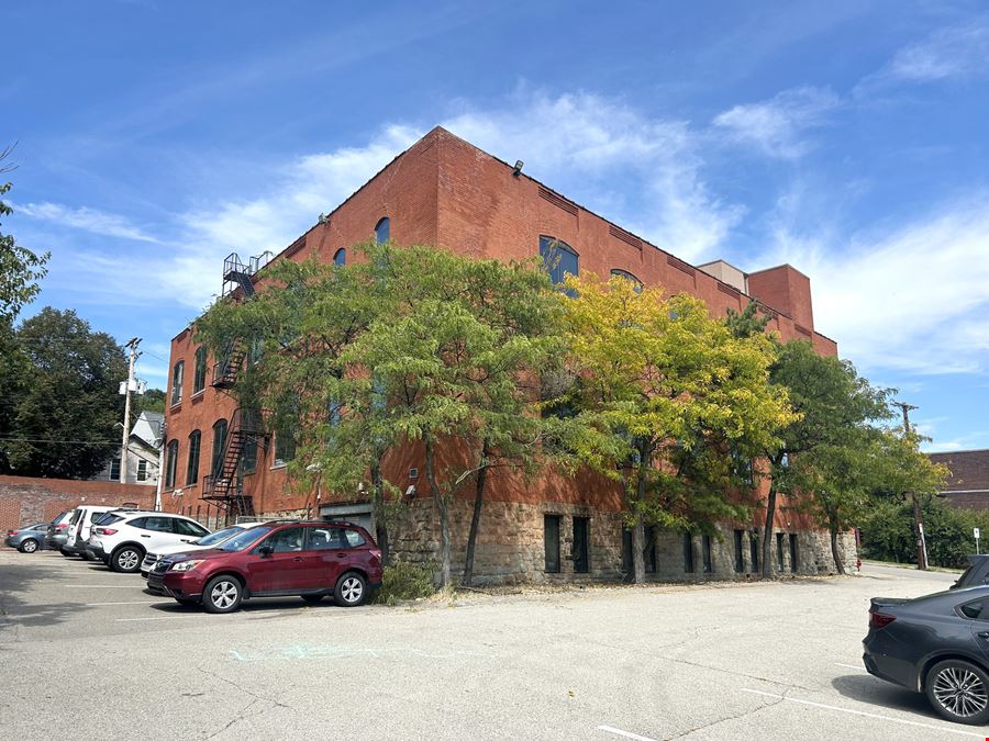 Sublease Available at Champion Commons - Up to 28,661 SF