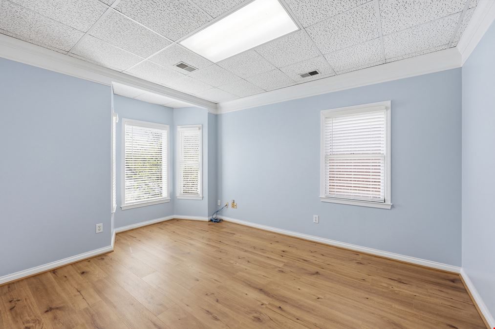 Darby Creek Office Suite For Lease