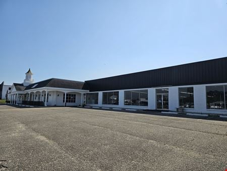 Preview of Retail space for Rent at 1616 West Interstate 65 Service Road South