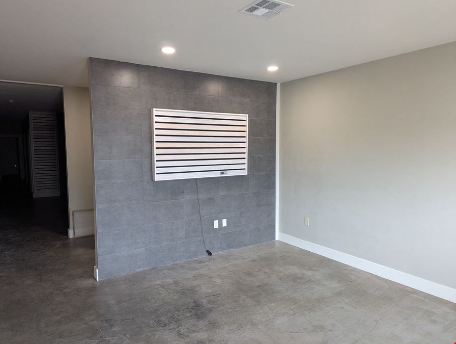 704 Frank St Suite A