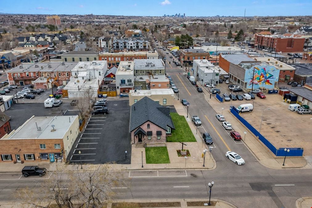 2505 W Alamo Ave