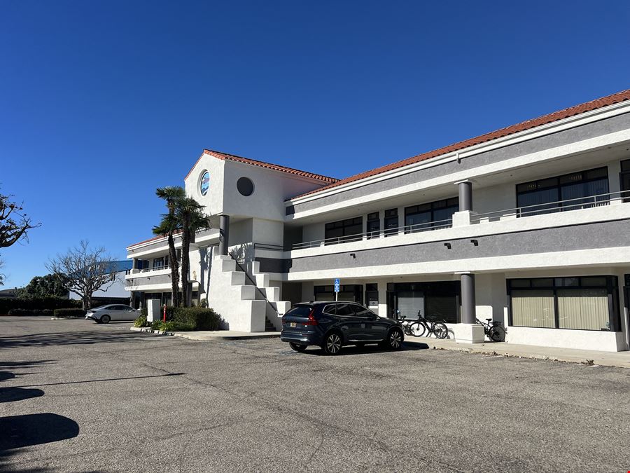 1555 W 5 St