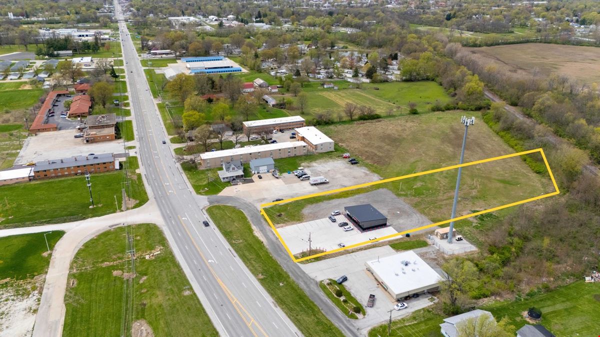 Big Ts - 2124 E Morton Ave, Jacksonville, IL 