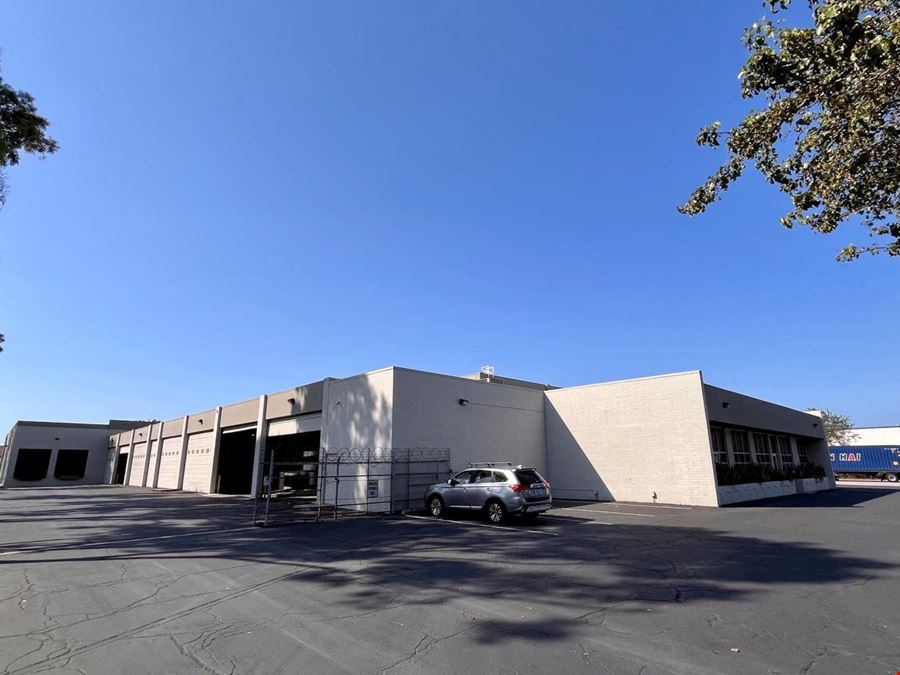 1200 Statham Pkwy