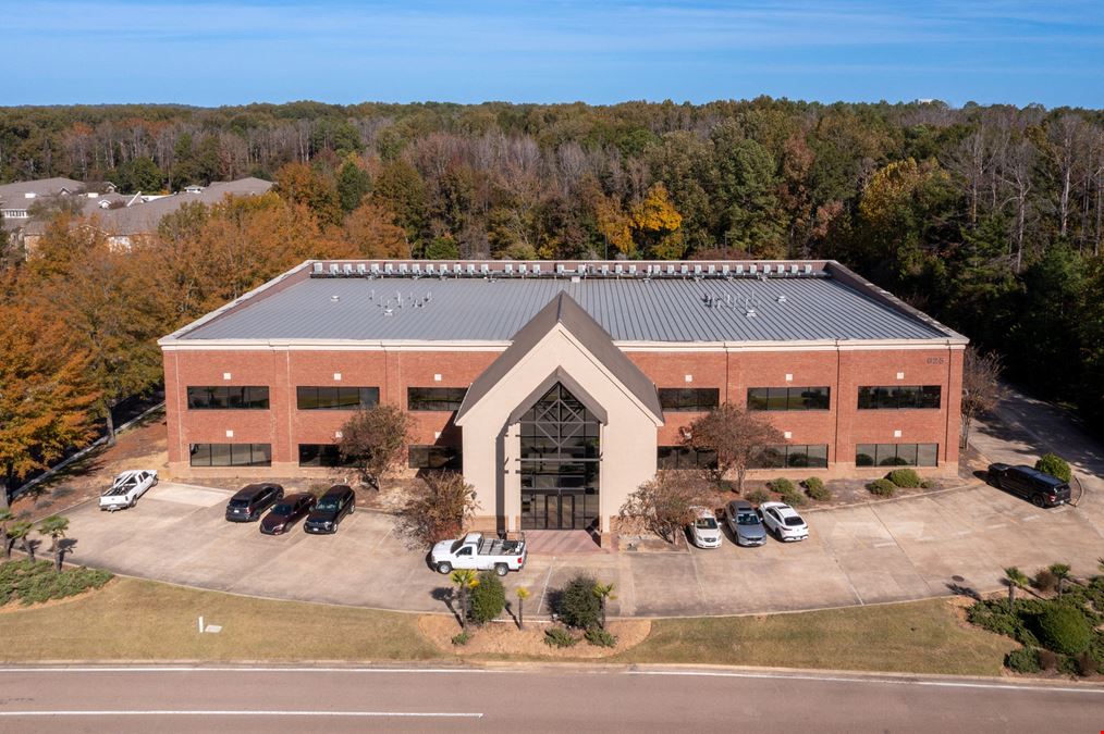 625 PARKWAY BUILDING