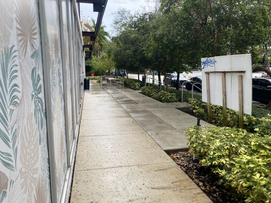 Prime Retail Investment Opportunity – Miami Beach | $5,000,000