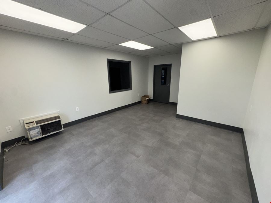 6619-6631 Iron Place
