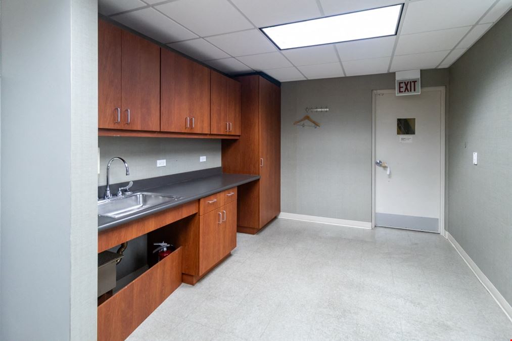 Medical Office Space For Lease | Lincoln Park