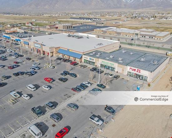 Preview of Retail space for Rent at 972 North Main Street