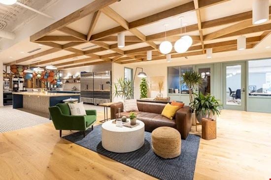 Common Desk - Energy Square