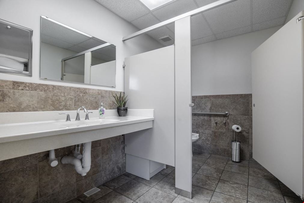 Turn-Key Lindell Office Suite