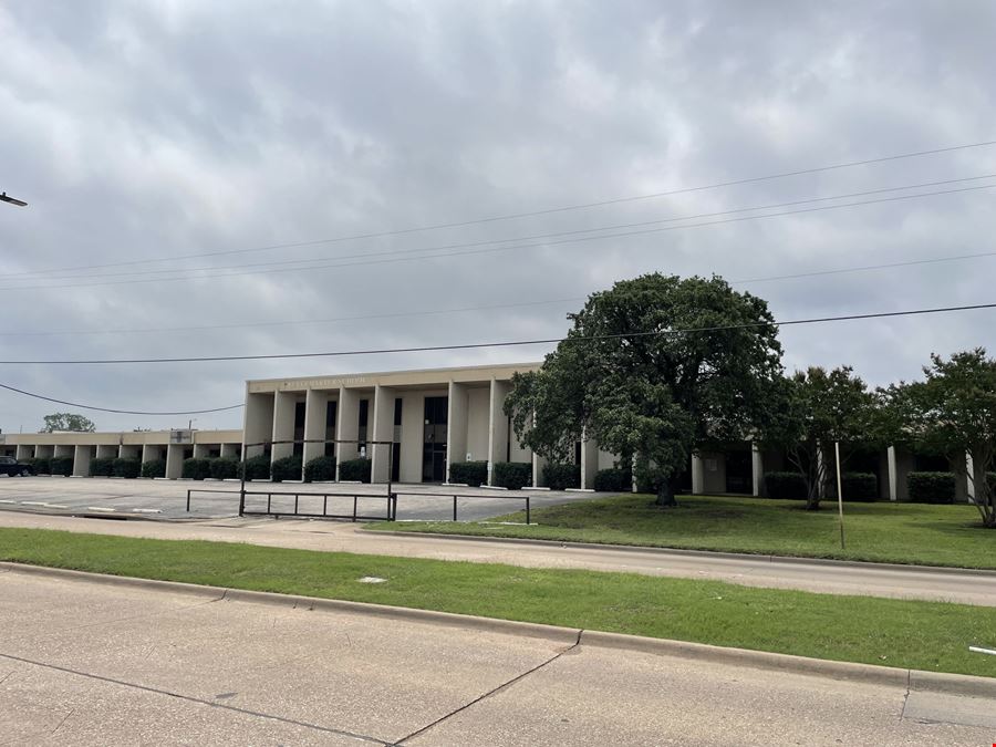 2800 W Kingsley Rd