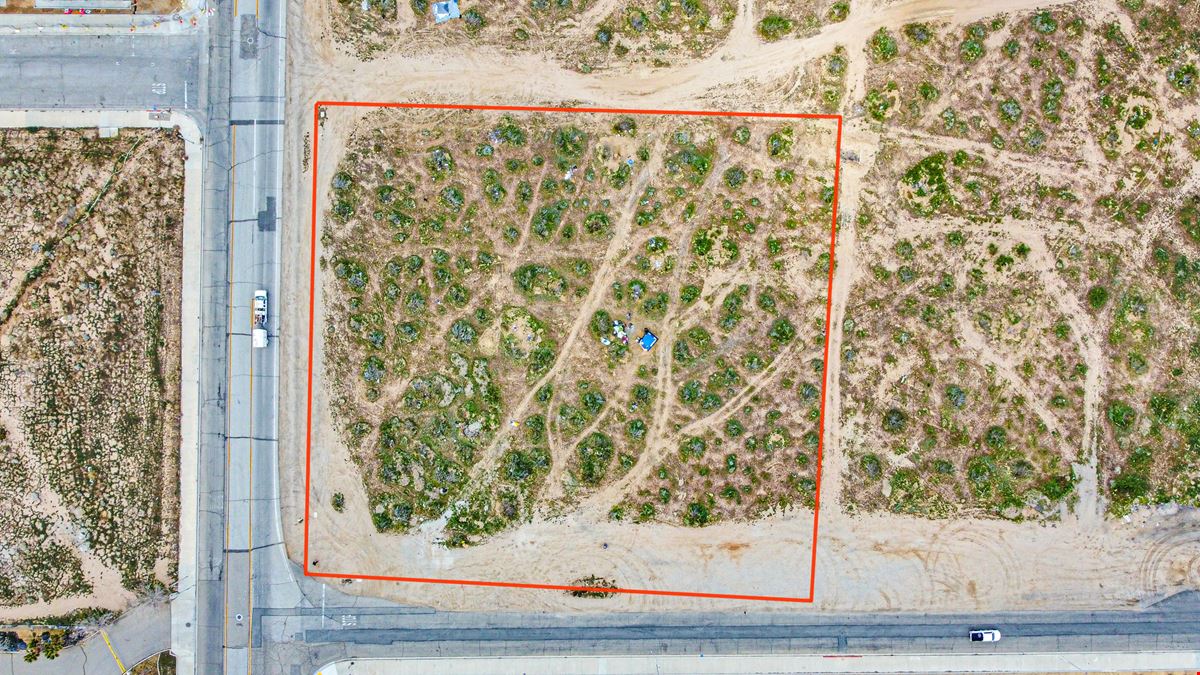 ±1.93 Acres Cottonwood Avenue