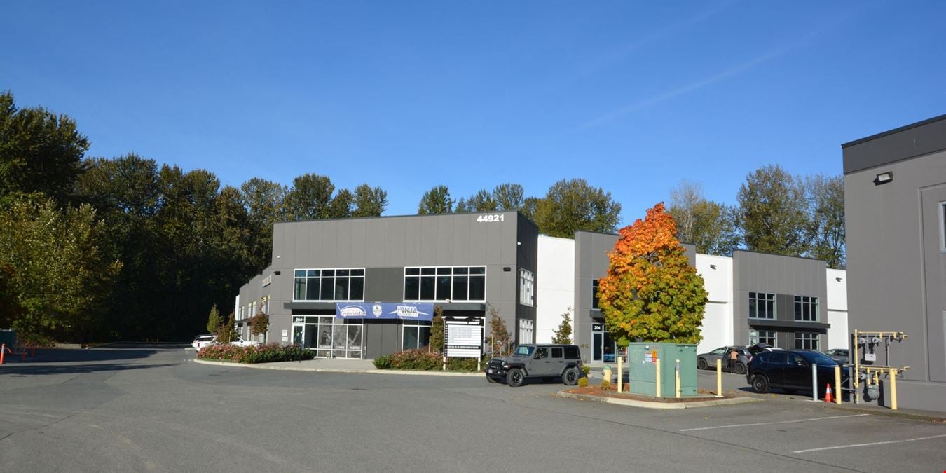 Commercial Court Business Centre - Flex Warehouse